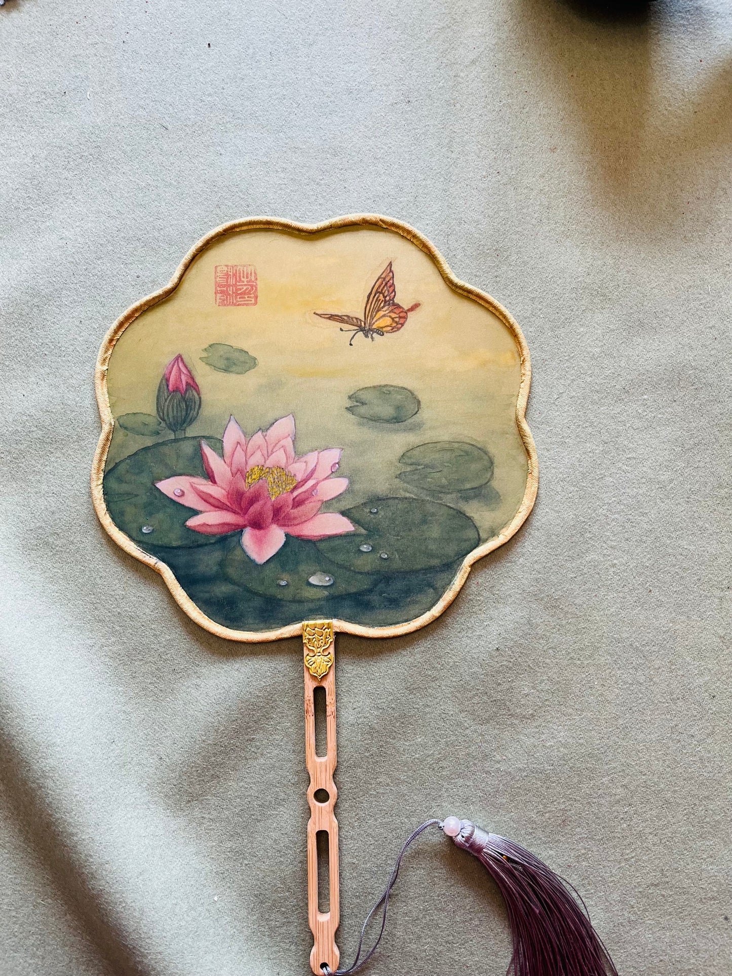New Traditional Chinese brush paintings on silk fans